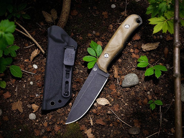 Couteau acier carbone de chasse
