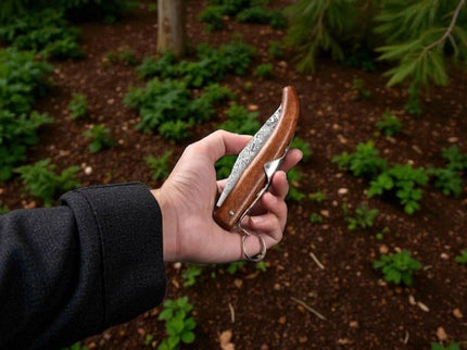 Couteau avec anneau pliant
