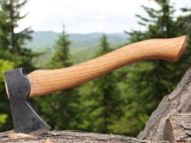 Hache forestière