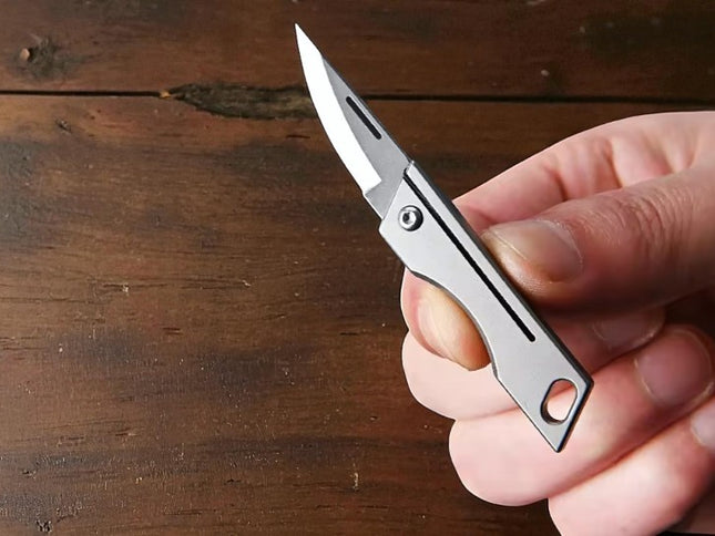 Porte clé couteau cache