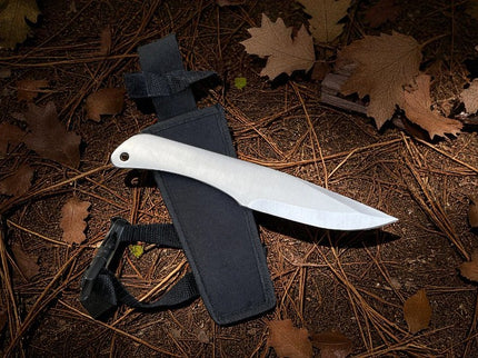 Professional throwing knives