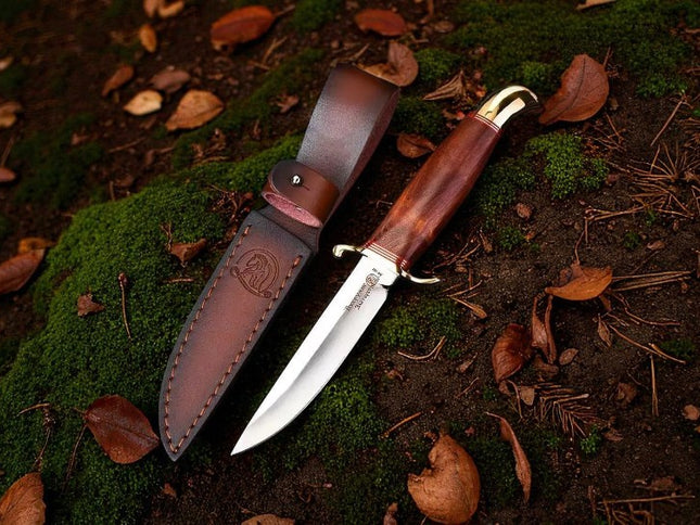 Russe couteau militaire