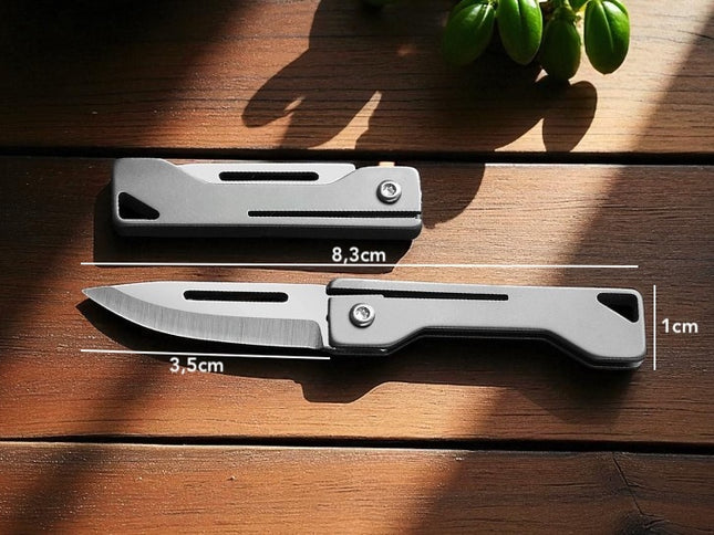 Titanium pocket knife