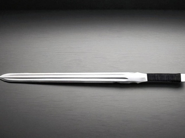 Épée a double tranchant